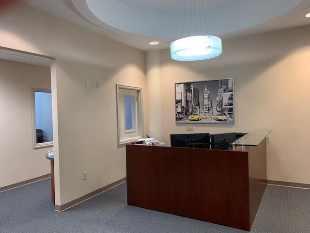 Signature Executive Excellence: 147 2nd Ave S, Saint Petersburg, FL 33701